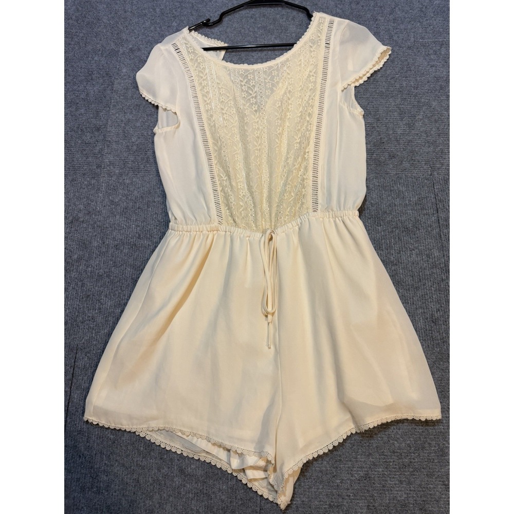 HM Divided Cream‎ Lace Front Romper Sleeveless Elastic Waist Cream Size 8